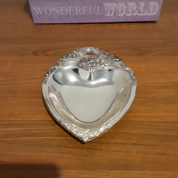 SILVER PLATED HEART SHAPED CANDY OR JEWELRY DISH (2 For $8) - Picture 4 of 4